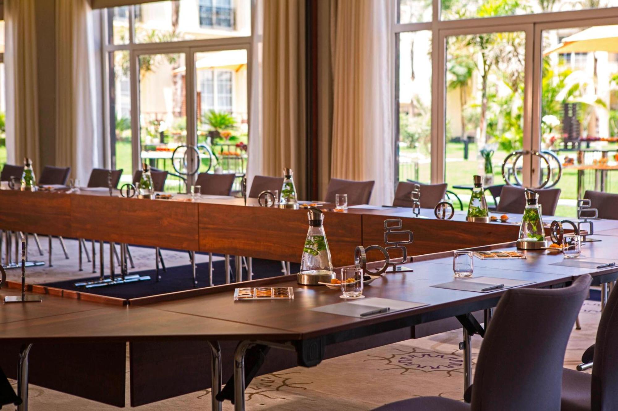 Renaissance Cairo Mirage City Hotel Εξωτερικό φωτογραφία Meeting room