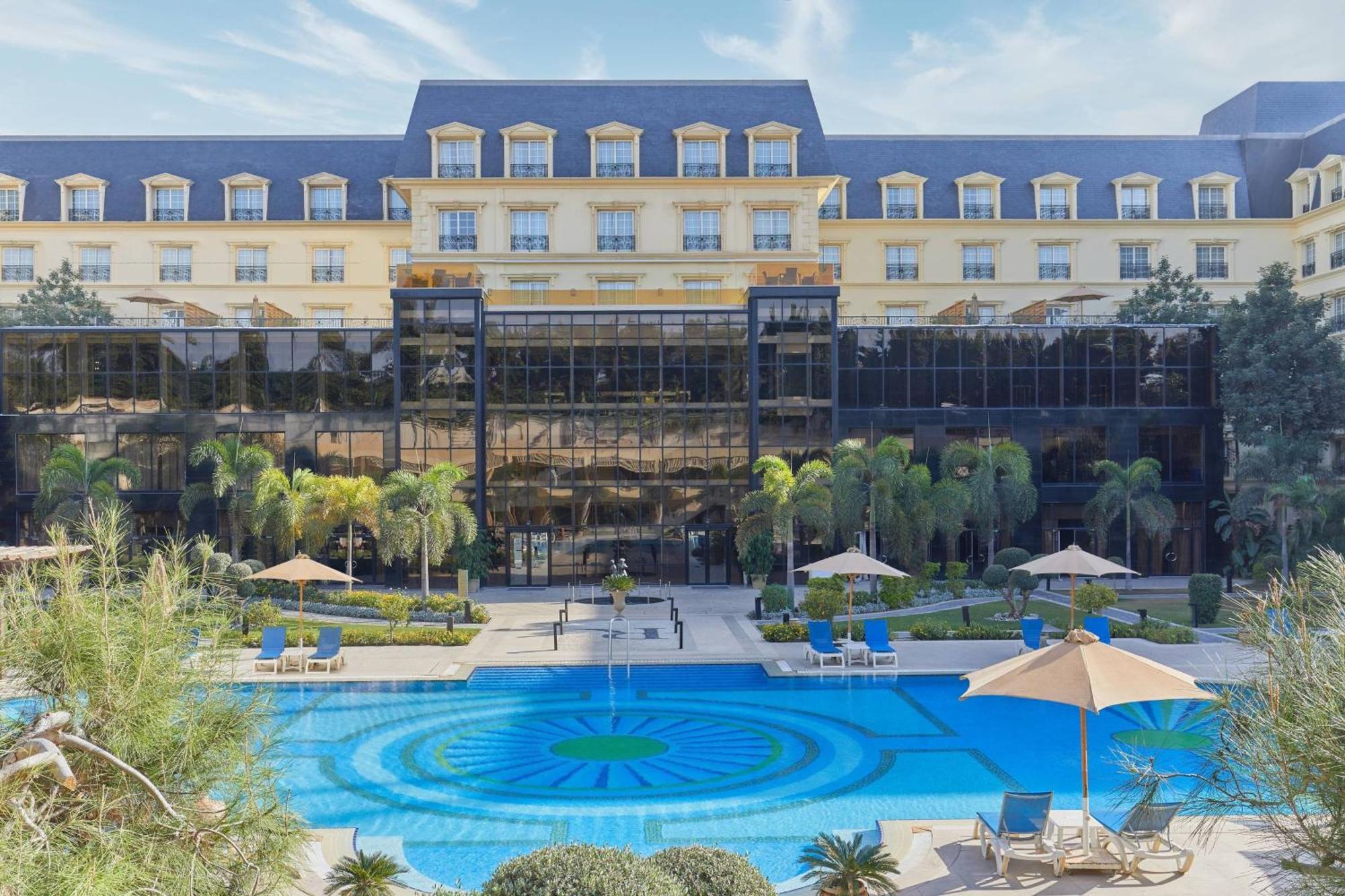 Renaissance Cairo Mirage City Hotel Εξωτερικό φωτογραφία The hotel's main entrance