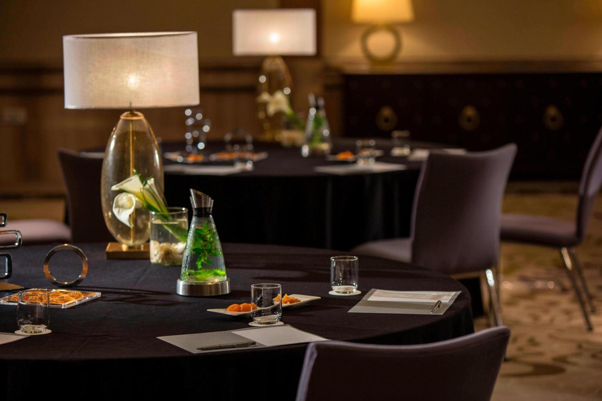 Renaissance Cairo Mirage City Hotel Εξωτερικό φωτογραφία The Westin Meeting Room